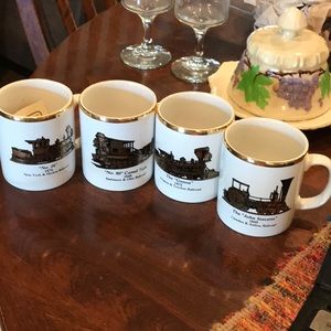 4 Train Collectible Mugs